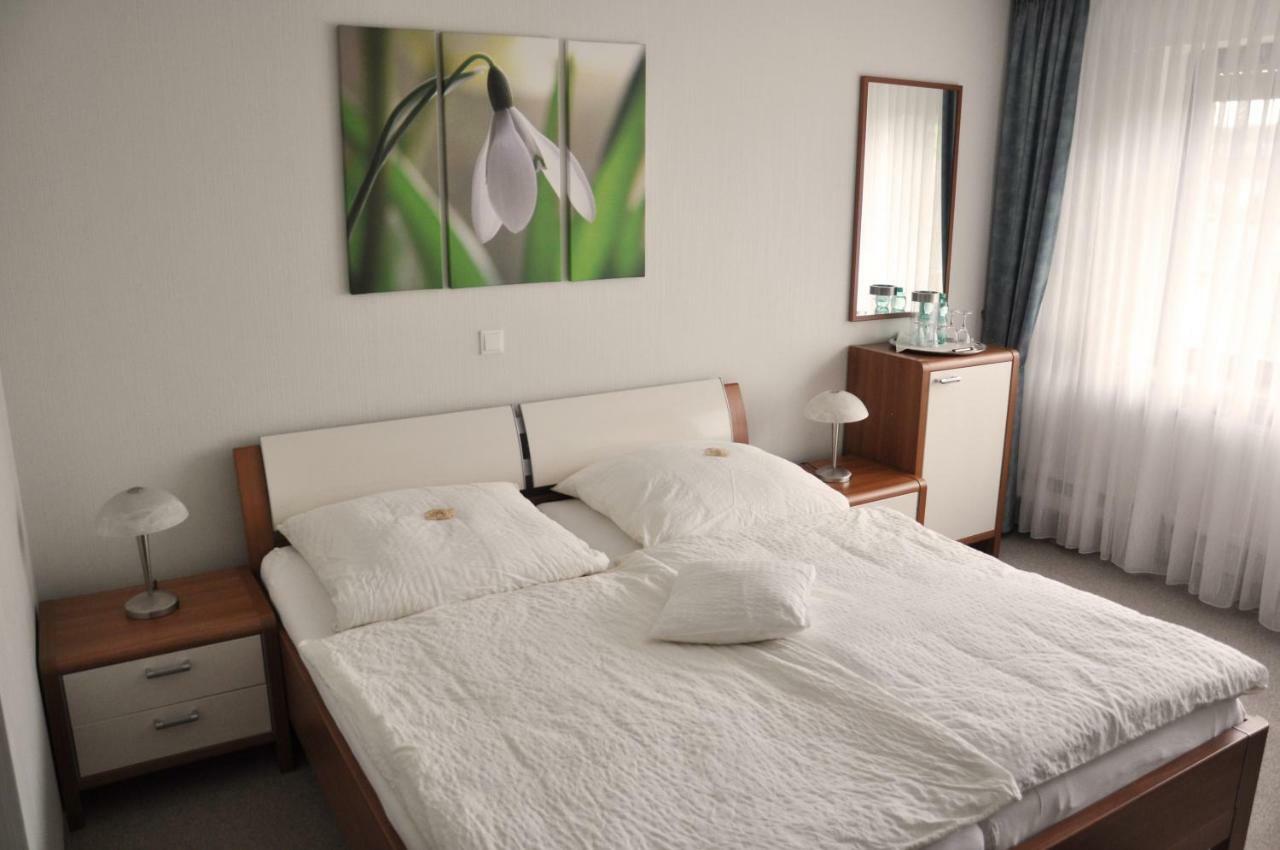 Effelder Buergerstube Hotel Wassenberg Luaran gambar