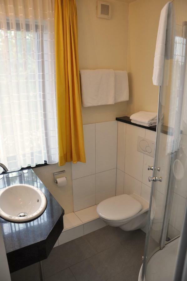 Effelder Buergerstube Hotel Wassenberg Luaran gambar